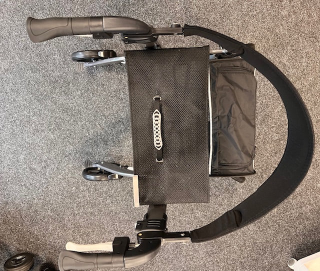 Leo rollator top view