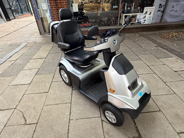 TGA Breeze (Preowned) Silver