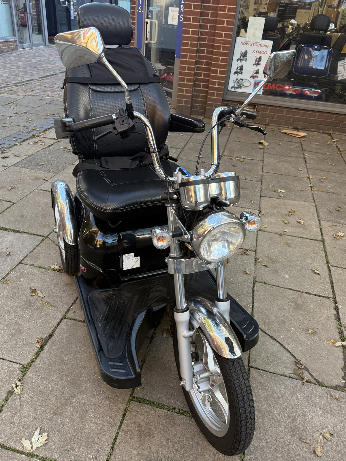 Pre-owned Drive Sport Rider 8mph mobility scooter - front view
