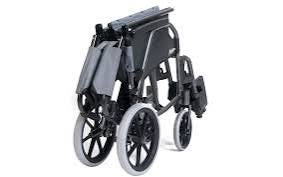 breezy moonlite transit chair folded