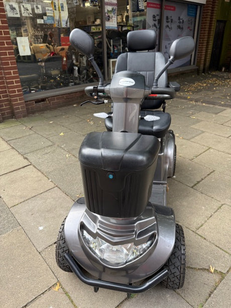 ignite grande mobility scooter  front