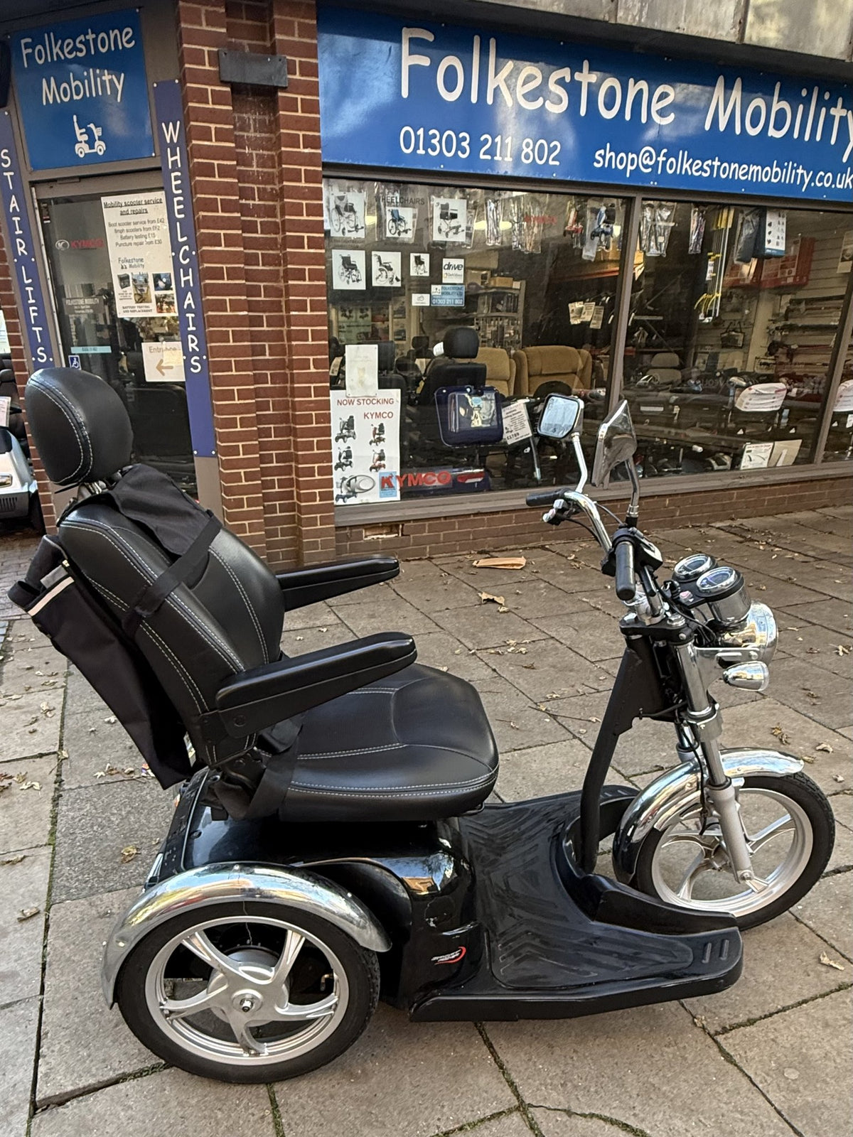 Pre-owned Drive Sport Rider 8mph mobility scooter - side view